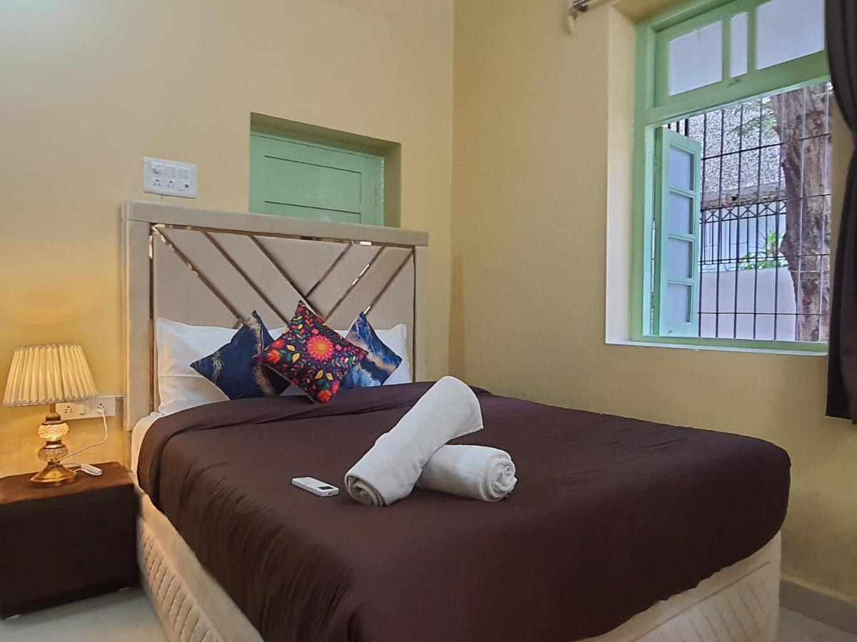 Osi Apartments Khar West Mumbai  Buitenkant foto