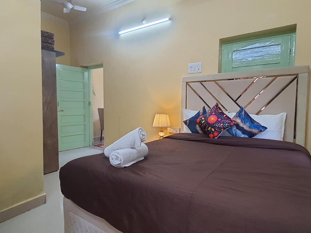 Osi Apartments Khar West Mumbai  Buitenkant foto